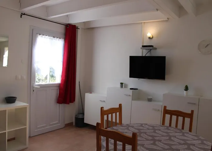 Agreable Maison De גלארגו-לו-מונטיו