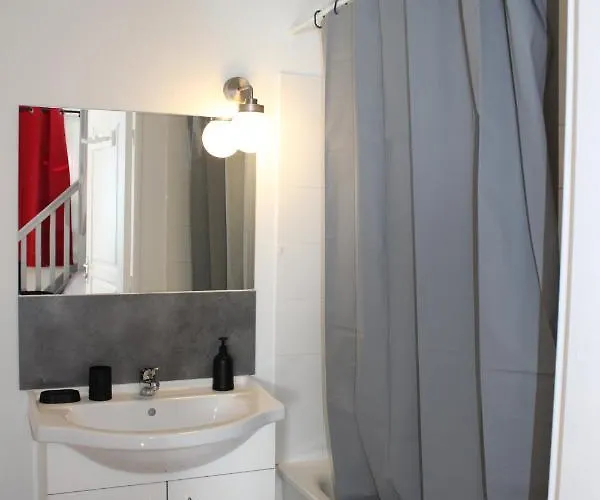 Holiday home Agreable Maison De *